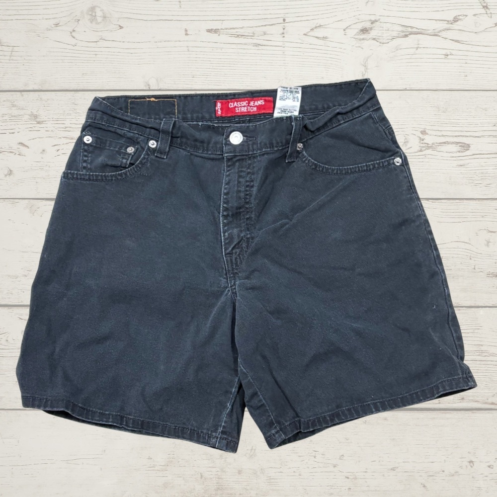 Vtg Y2K Levi’s Stretch Denim Shorts Women’s 8 Black Mid Rise 7” Inseam 2003
